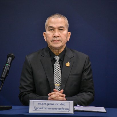 รมว.ยุติธรรม เผย DSI ร่วมกับ 4 หน่วยงาน เปิดปฏิบัติการตรวจค้นเครือข่ายชักชวนลงทุนและซื้อขายเงินตราต่างประเทศ (Forex) โดยไม่ได้รับอนุญาต คาด มีนักการเมืองและบุคคลในวงการบันเทิงเกี่ยวข้อง