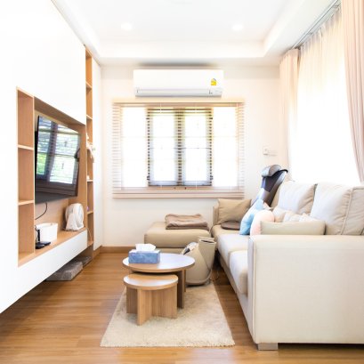 Modern Minimal Renovated Home 