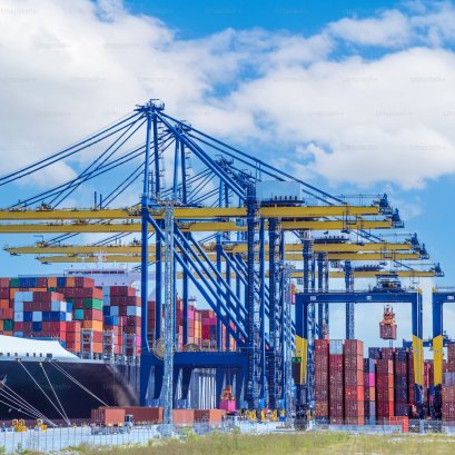 นำเข้าสินค้าจากต่างประเทศต้องรู้อะไรบ้าง? คู่มือภาษีขาเข้าแบบละเอียด 2025