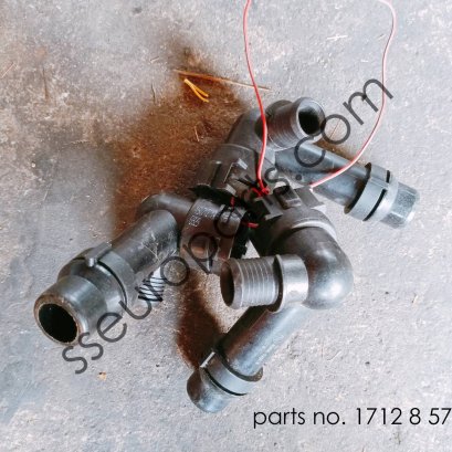 Connector Part number: 17128573149 8573149