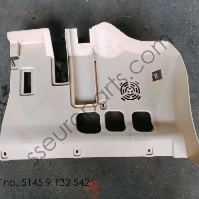 BMW 3 E92 E93 แผ่นปิดบริเวณที่วางเท้า 9132714 51439132714 11242010 51459132558, 9132549, 9132540, 51459132549, 51459132543, 51459132540, 7149825, 9132543, 9132558, 51459132549 51457149825, 9132542, 51457149825, 9132541, 51459132542, 51459132541