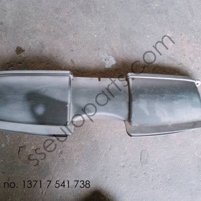 Suction hood, front Part number: 13717541738 7541738 second hand