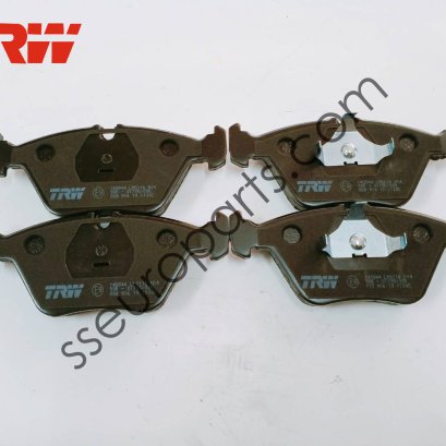 ชุดซ่อม ผ้าเบรคปลอดแร่ใยหิน หมายเลขชิ้นส่วน: 34211157563 1157563 TRW GDB916