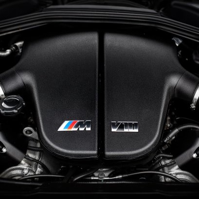 สำหรับรถ M5 E60 M6 E63 E64 ที่มีอาการพุเลย์ดัง