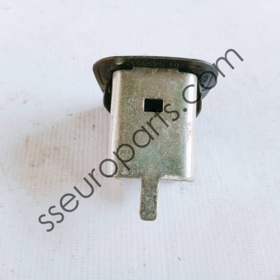 bm REAR DECK CHILD SEAT SUPPORTS 7129284