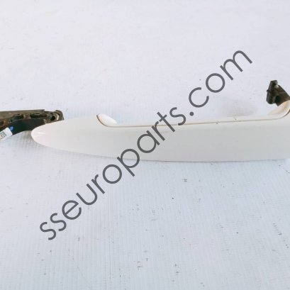 grab handle front left  51217326917 7326917