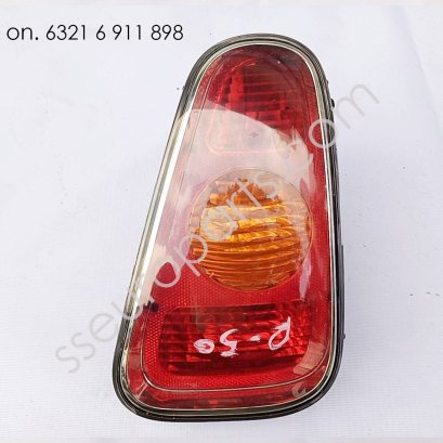 ไฟท้าย ด้านขวา 63216911898 6911898