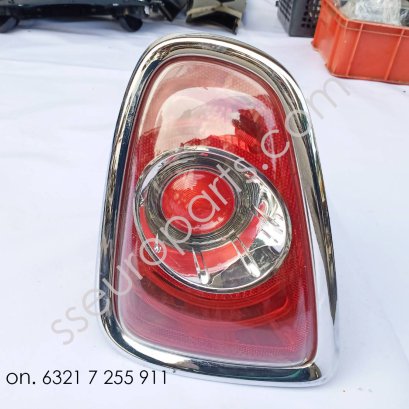 ไฟท้ายแผงข้างด้านซ้าย สี WEISS 63217255911 7255911