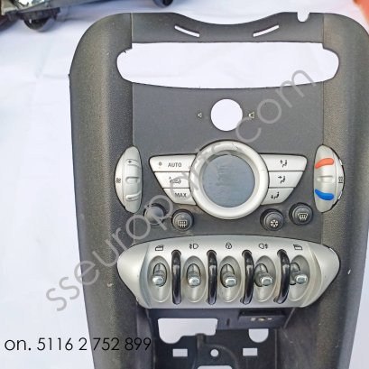 แผ่นปิดคอนโซลกลาง พร้อมจอแอร์  51162752899 64113454852 64113455300 64113455301