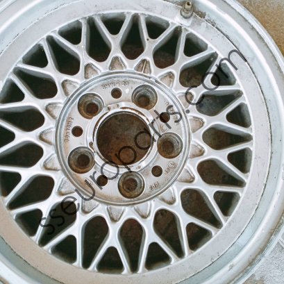 Alloy wheels E30