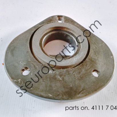 Spacer holder 51717043349 7043349