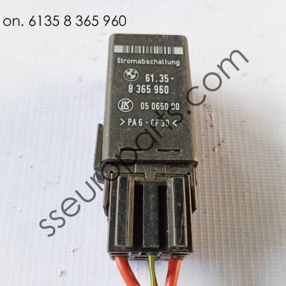 Relay, switch-off 61358365960 8365960