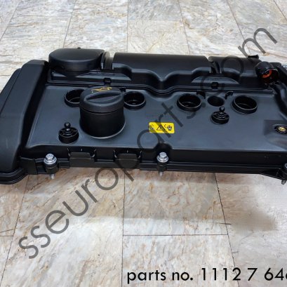 ฝาครอบวาล์ว สีดำ หมายเลขชิ้นส่วน: 11127646552 7646552 1112 7 646 552 OEM