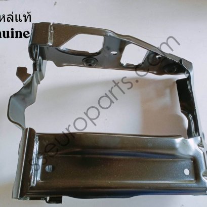 คานเสริมความแข็งแรงเมื่อมีการชนด้านขวา หมายเลขชิ้นส่วน: 51117357184 7357184