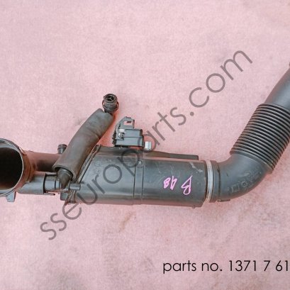 Filtered air pipe with resonator Part number: 13717619268 7619268 second hand