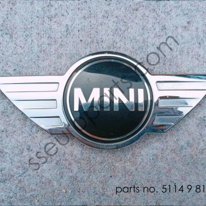 แผ่นป้าย ด้านหน้า หมายเลขชิ้นส่วน: 51149811725 9811725 second hand