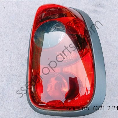 ไฟท้าย ด้านขวา หมายเลขชิ้นส่วน: 63212240946 2240946 second hand