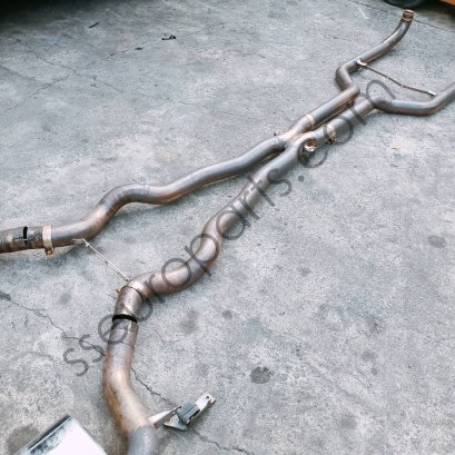 ท่อไอเสีย F10 M5 ขับซ้าย second hand