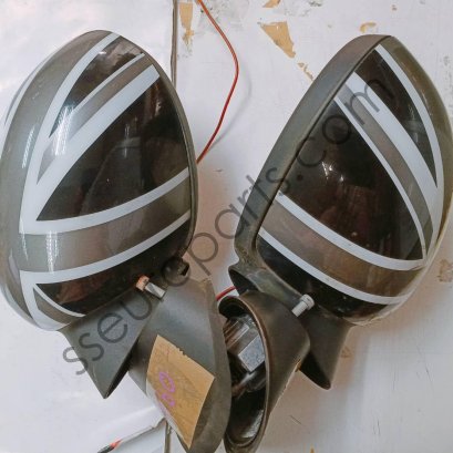 กระจกมองข้าง ซ้ายและขวา R60 อะไหล่มือสอง