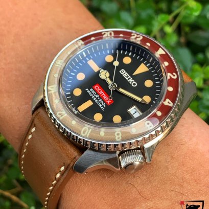 THE VINTAGE COMEX ROOTBEER BAKELITE