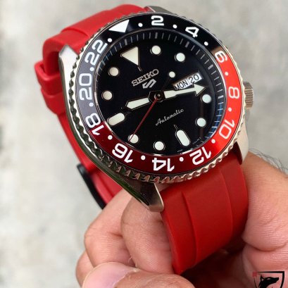 The Ceramic Coca-Cola Red Velvet