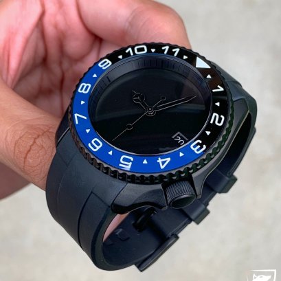 THE BLOOD MOON BATMAN EDITION