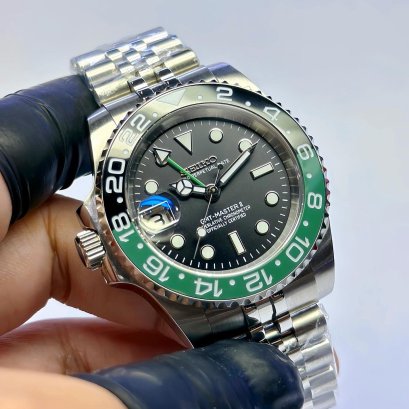 The Lefty GMT King Lanterns