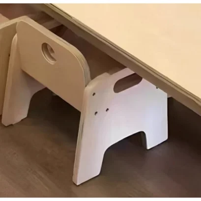 โต๊ะกิจกรรม ชั้นวางของมอนเตสซอรี่ 3 ชั้น โต๊ะเด็ก เก้าอี้ เด็ก : เก้าอี้เด็ก 1 ตัว