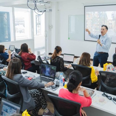 ประชุมคณาจารย์เพื่อเตรียมความพร้อมในการเรียนการสอน ภาคการศึกษาที่ 2 ปีการศึกษา 2566