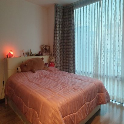 EHL - 213271 Prom Phaholyothin 2