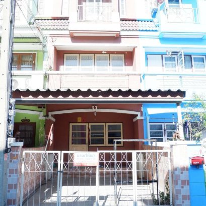 EHL - 213415 ทาวน์เฮาส์ 3 ชั้น หมู่บ้านนิศาชลอ้อมใหญ่