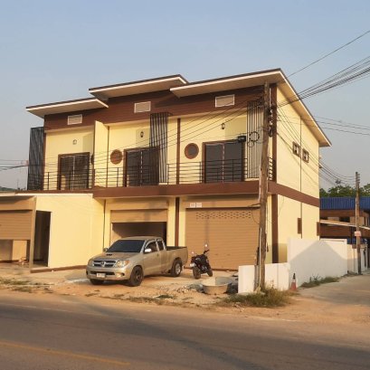 EHL-233688 ทาวน์เฮ้าแบบ 2 คูหาติดกันไม่ได้กั้น