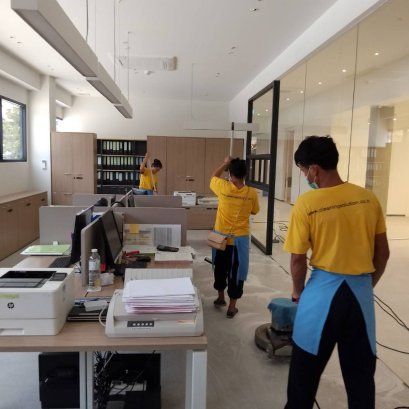 Big Cleaning อาคารสำนักงาน - บริษัท เบนซ์ บีเคเค กรุ๊ป จํากัด