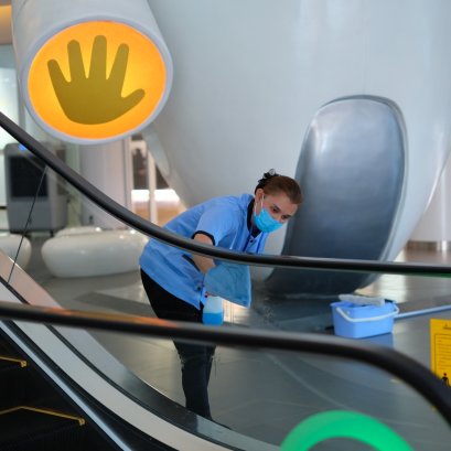 บริการแม่บ้านสัญญาประจำ - ศูนย์การเรียนรู้ กฟผ.