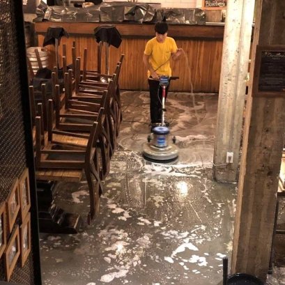 ทีมงานมืออาชีพ กับบริการ Big Cleaning คุณภาพ