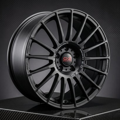 ล้อ OZ Racing Superturismo Magnesio 18 นิ้ว สำหรับรถสปอร์ตสายสนามแข่ง