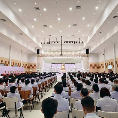 เข้าร่วมประกอบพิธีบำเพ็ญกุศลปัณรสมวาร (ครบ 15 วัน) อุทิศถวายพระราชกุศล สมเด็จพระนางเจ้าสิริกิติ์ พระบรมราชินีนาถ พระบรมราชชนนีพันปีหลวง