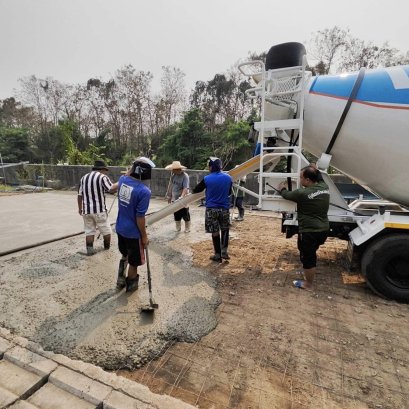 ลงพื้นที่ตรวจเยี่ยมหน้างานเทคอนกรีตลานสนามเปตองหมู่ที่ 9 และ เทคอนกรีตหน้าปากซอย 6 หมู่ที่ 2