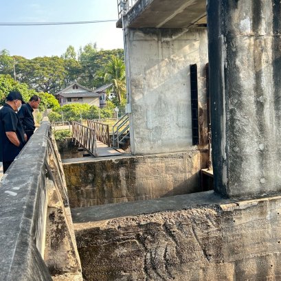  ลงพื้นที่สำรวจประตูกั้นน้ำฝายสบทาที่ชำรุด 