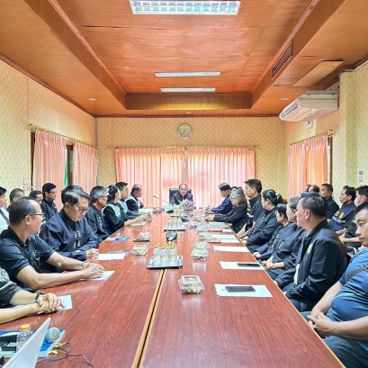 นายอำเภอเมืองลำพูนพบปะหารือเพื่อมอบแนวทางปฏิบัติราชการ และรับฟังปัญหาต่างๆ ในพื้นที่