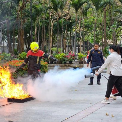 อบรมดับเพลิงและซ้อมอพยพหนีไฟประจำปี 2568 ที่ The Klinique surgery center