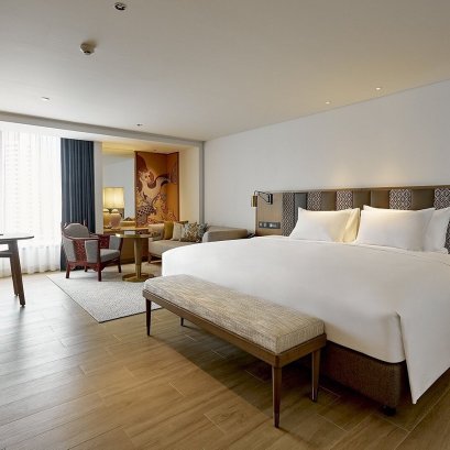 H01 : Montien Hotel Surawong Bangkok