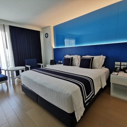 H043 : A-One New Wing Hotel Pattaya