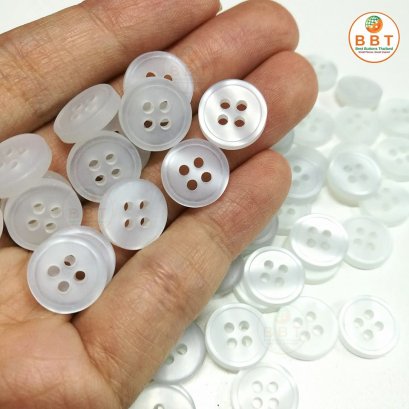 Shirt buttons in matte finish 11.5 mm