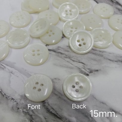 กระดุมลายเปลือกหอยสีขาว 15 มิล
