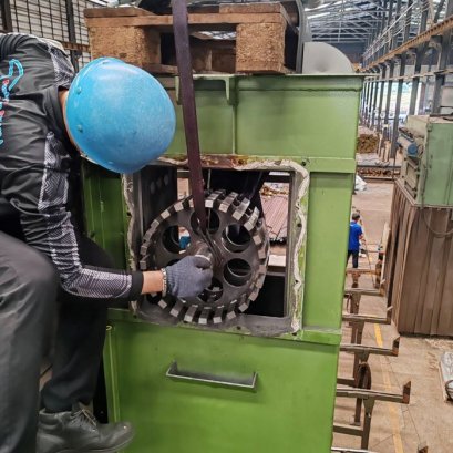 งานซ่อมเครื่องยิงทราย ซ่อมสกรู และโรลเลอร์