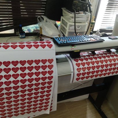 สติ๊กเกอร์พิมพ์ยูวี