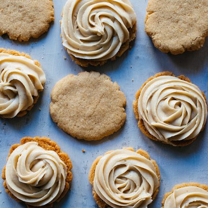 Tahini Sandwich Cookies with Tahini–Cream Cheese Frosting : ทาฮินีคุ้กกี้แซนวิช กับทาฮินีครีมชีสฟรอสติ้ง