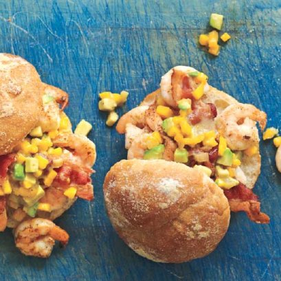 Shrimp, Mango, and Avocado Roll : โรลกุ้ง, มะม่วง และ อโวคาโด