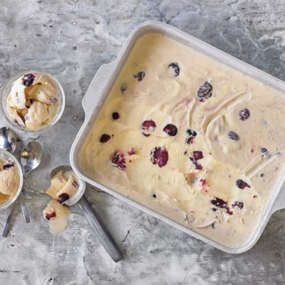 Smoked Bourbon Cherry Ice Cream : ไอศกรีมเชอร์รี่ บูร์บอง รมควัน